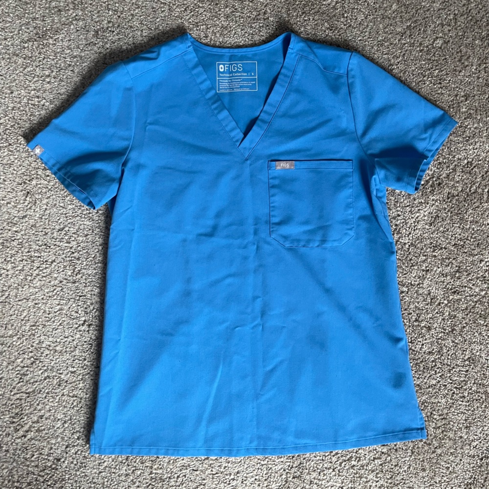 Figs Catalina scrub top in Capri Blue - Size S - GREAT condition!